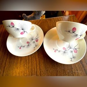 Canonsburg Wild Clover (Coupe) Flat Cup & Saucer Set 2 1/4"
(2) sets